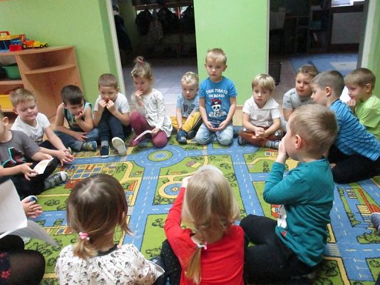  Grafika #8: Zabawa andrzejkowa w przedszkolu