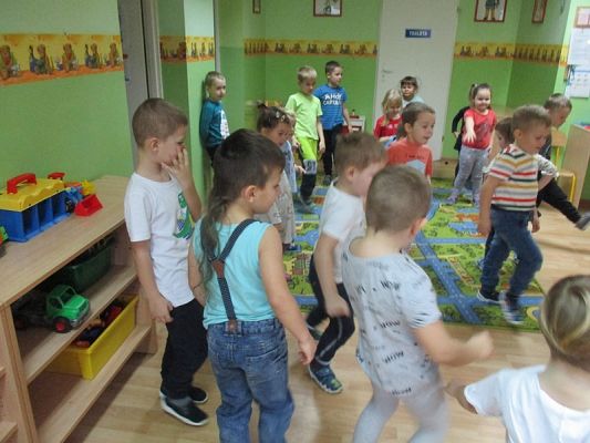  Grafika #23: Zabawa andrzejkowa w przedszkolu