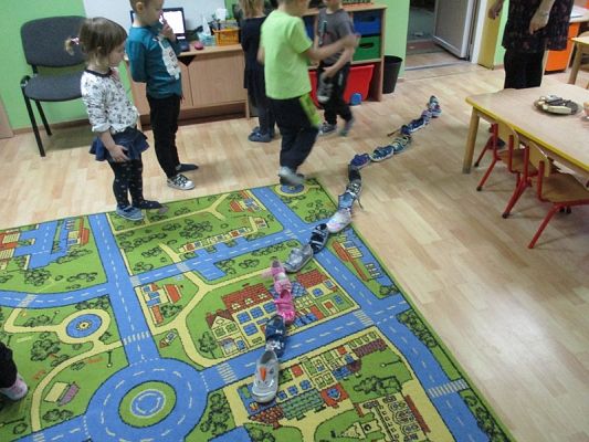  Grafika #43: Zabawa andrzejkowa w przedszkolu