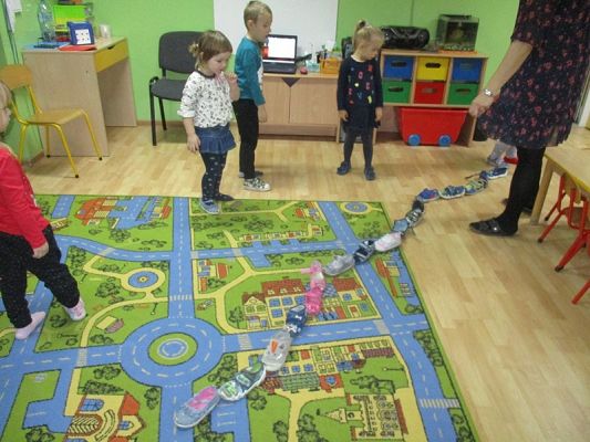  Grafika #42: Zabawa andrzejkowa w przedszkolu