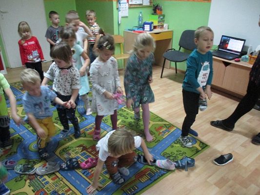  Grafika #44: Zabawa andrzejkowa w przedszkolu