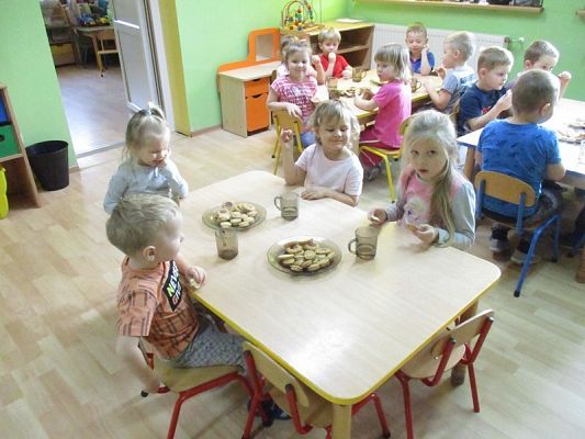 Grafika #32: Dzień Pluszowego Misia