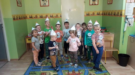  Grafika #34: Dzień Kredki