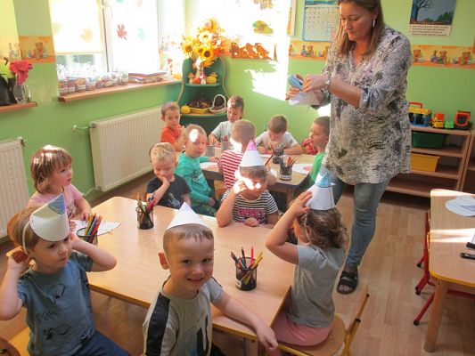  Grafika #7: Dzień Kredki