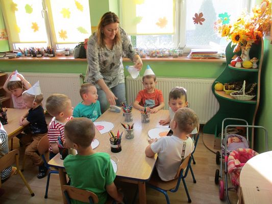  Grafika #6: Dzień Kredki