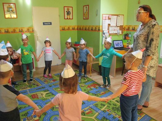  Grafika #30: Dzień Kredki