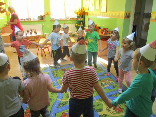  Grafika #31: Dzień Kredki