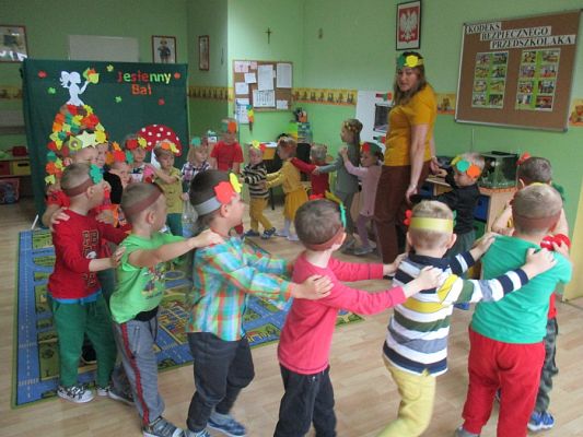  Grafika #1: Bal Jesieni