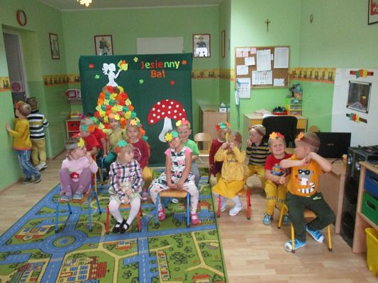  Grafika #28: Bal Jesieni