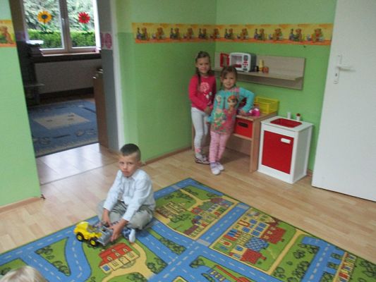 Grafika #2: Pierwsze dni w przedszkolu