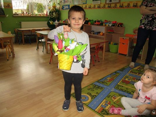 Grafika #2: Niespodzianka z okazji Dnia Kobiet