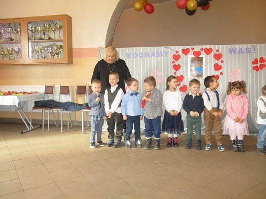 Grafika #3: Święto Babci i Dziadka