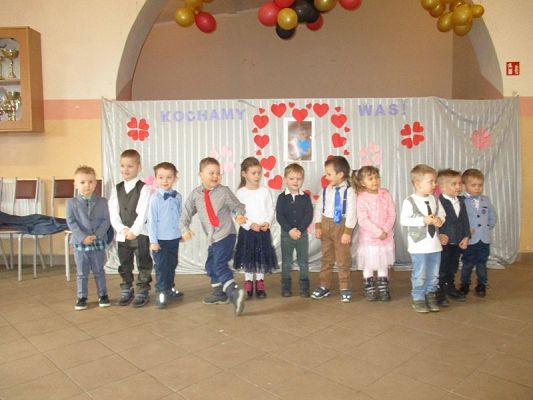 Grafika #12: Święto Babci i Dziadka