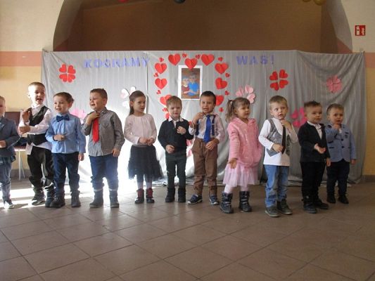 Grafika #8: Święto Babci i Dziadka