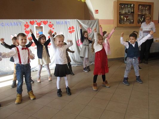 Grafika #29: Święto Babci i Dziadka