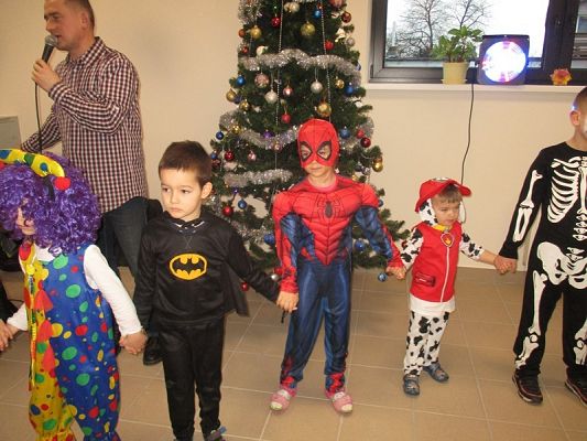  Grafika #16: Bal karnawałowy