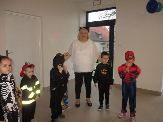  Grafika #7: Bal karnawałowy