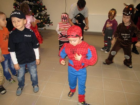  Grafika #15: Bal karnawałowy