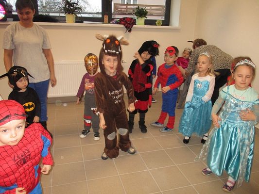  Grafika #23: Bal karnawałowy