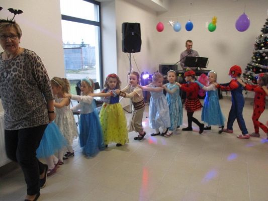  Grafika #31: Bal karnawałowy