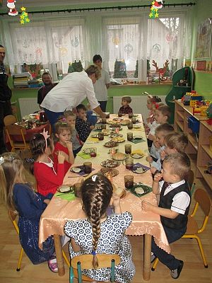 Grafika #6: Wigilia w przedszkolu