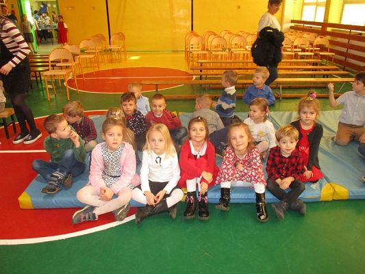 Grafika #9: Wigilia w przedszkolu