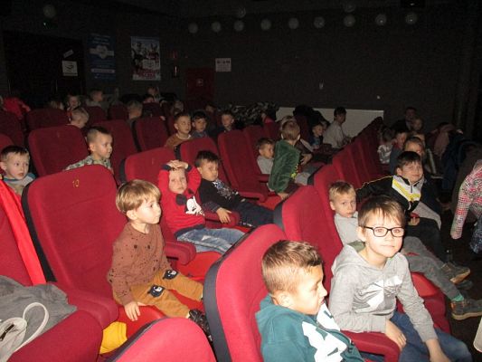 Grafika #1: Wyjazd do Kina w Lęborku