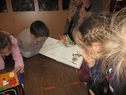  Grafika #2: Wizyta w bibliotece miejskiej w Lęborku