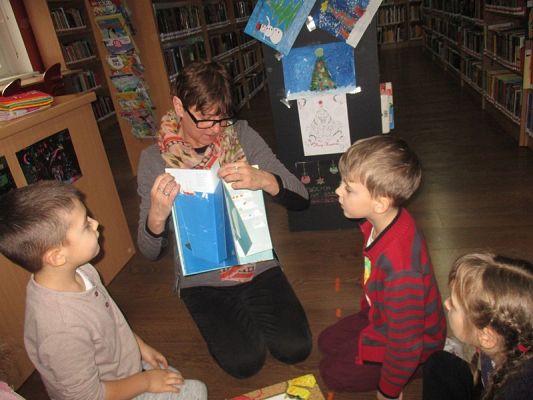  Grafika #12: Wizyta w bibliotece miejskiej w Lęborku