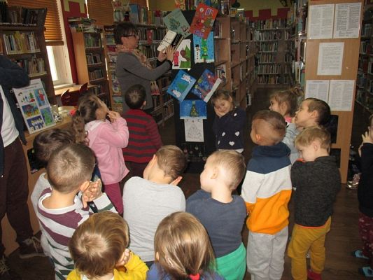  Grafika #19: Wizyta w bibliotece miejskiej w Lęborku