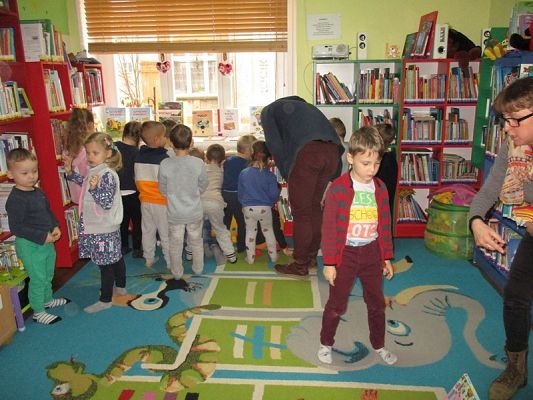  Grafika #34: Wizyta w bibliotece miejskiej w Lęborku