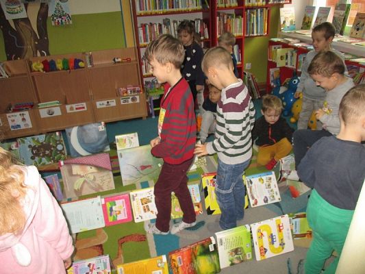  Grafika #36: Wizyta w bibliotece miejskiej w Lęborku