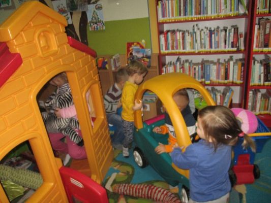  Grafika #33: Wizyta w bibliotece miejskiej w Lęborku