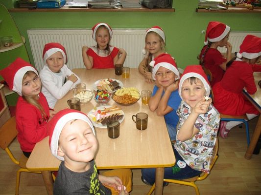  Grafika #43: Mikołajki w przedszkolu