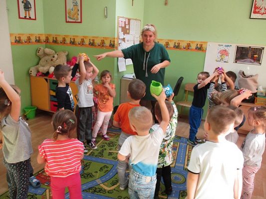  Grafika #0: Zajęcia dodatkowe w przedszkolu