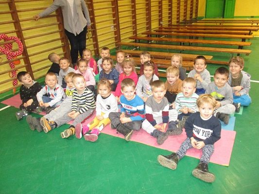  Grafika #2: Koncert muzyczny w szkole