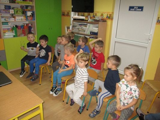  Grafika #2: Jak zdrowo się odżywiać ? Spotkanie z dietetykiem