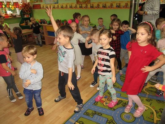 Grafika #101: Andrzejki w przedszkolu