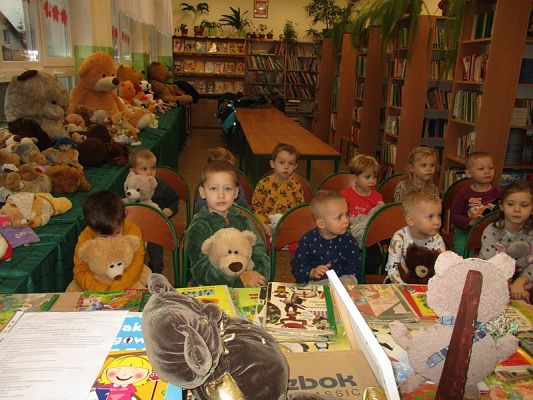 Grafika #17: Święto Misia w bibliotece