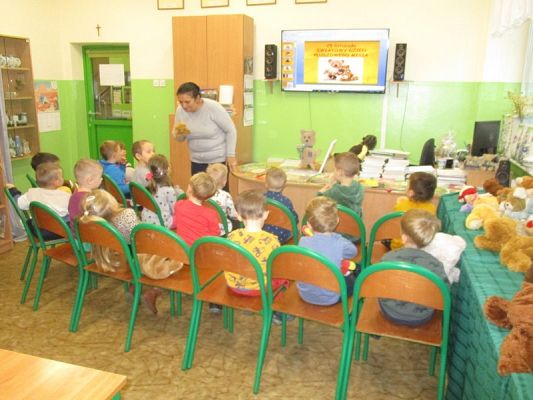 Grafika #19: Święto Misia w bibliotece