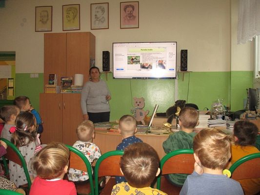 Grafika #14: Święto Misia w bibliotece