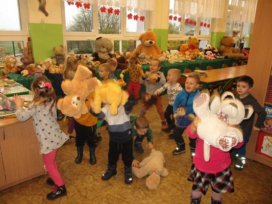 Grafika #28: Święto Misia w bibliotece