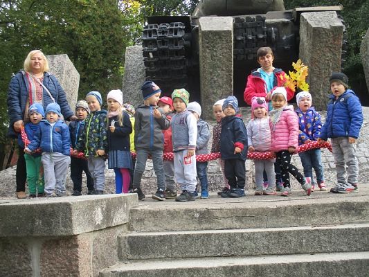  Grafika #9: Jesień w parku