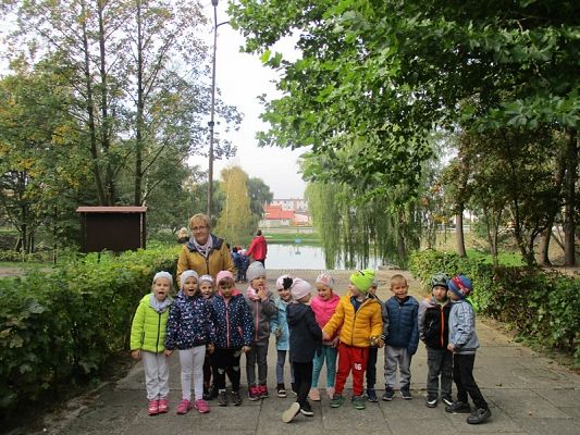  Grafika #16: Jesień w parku