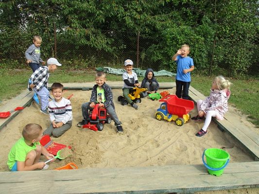 Grafika #42: Pierwsze dni w przedszkolu