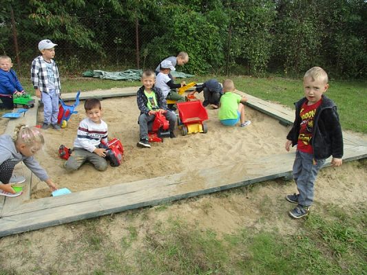 Grafika #41: Pierwsze dni w przedszkolu