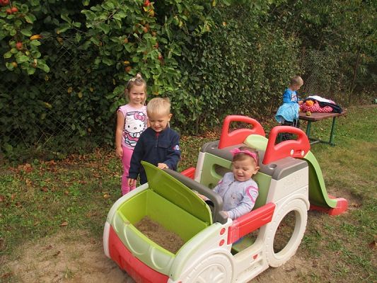 Grafika #43: Pierwsze dni w przedszkolu