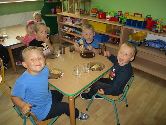 Grafika #5: Pierwsze dni w przedszkolu