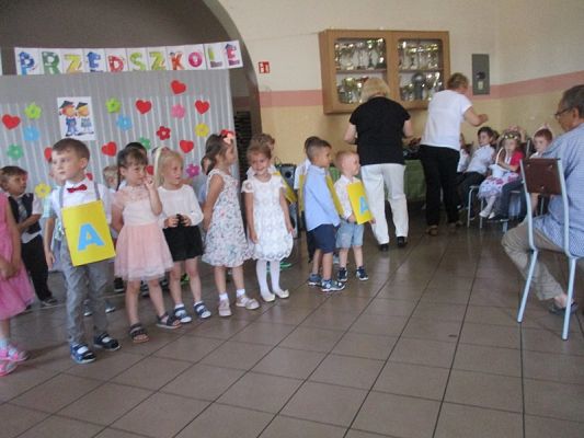 Grafika #94: Uroczyste pożegnanie Starszaków