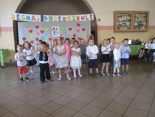 Grafika #27: Uroczyste pożegnanie Starszaków